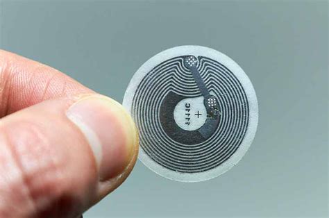 semi-passive rfid tags|examples of active rfid tags.